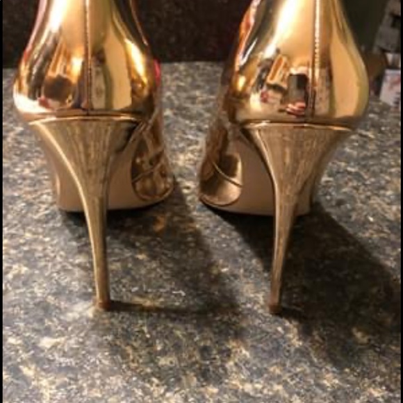Steve Madden Rose Gold High Heels - Picture 4 of 10